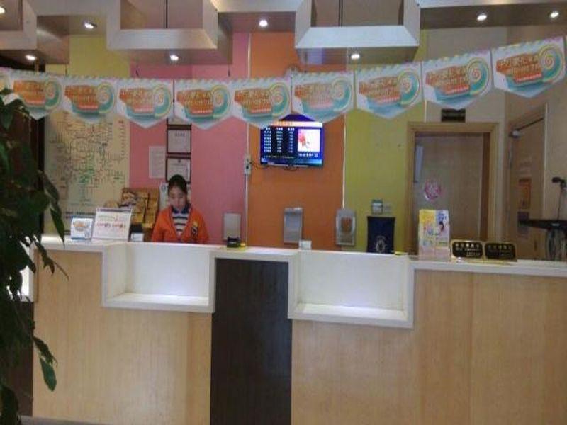 7 Days Inn Shanghai Hongkou Football Stadium Branch Exterior foto